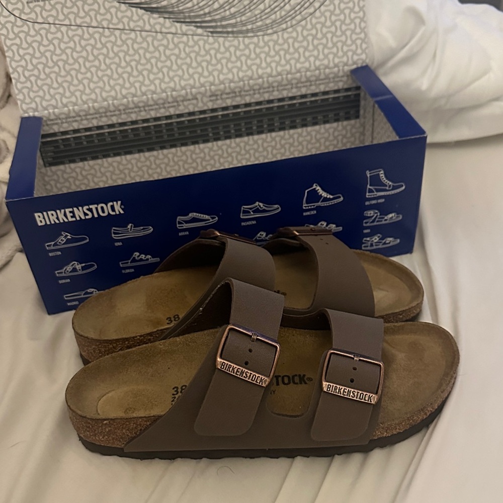 Brown birkenstock arizona sandals NEVER WORN